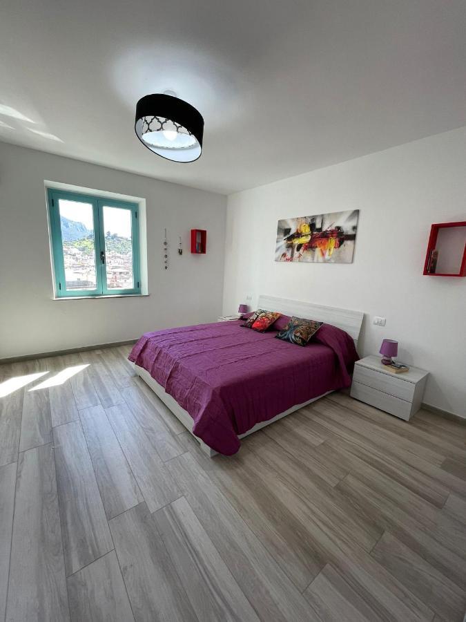 Апартаменты Casa Vacanze Sa Piazza Доргали Экстерьер фото